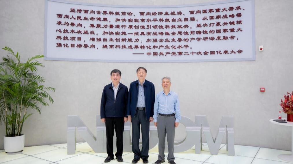 �Ї��ƌW(xu��)Ժ��ݶԺʿ��������ͨ��W(xu��)÷ѩ�ɽ��ڵ��L(f��ng)���Kʡ���ֻ��O